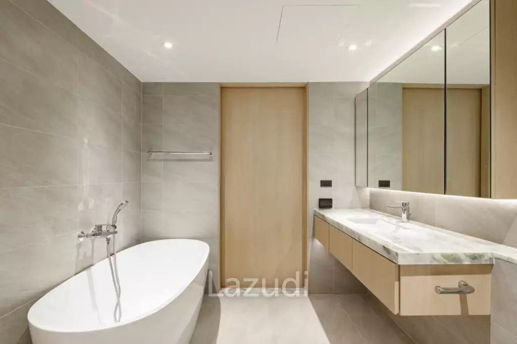 3 Bedroom 2 Bathroom 151 SQ.M. Jomtien Plaza Condotel