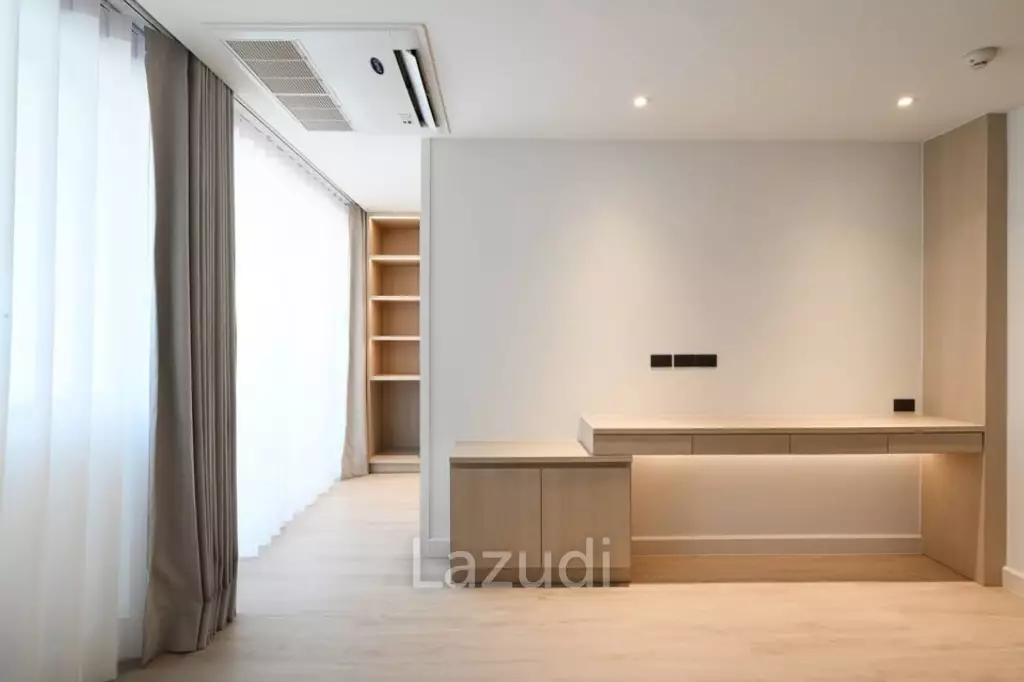 3 Bedroom 2 Bathroom 151 SQ.M. Jomtien Plaza Condotel