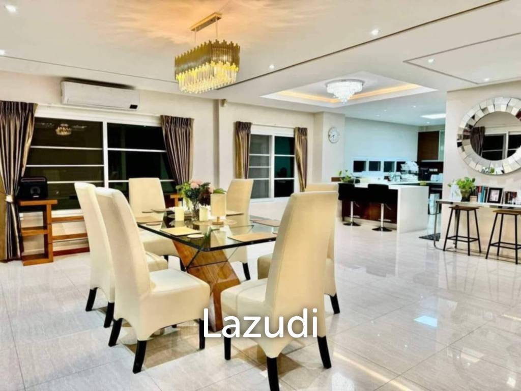 4 Bedroom 3 Bathroom 400 SQ.M. Central Park Hillside