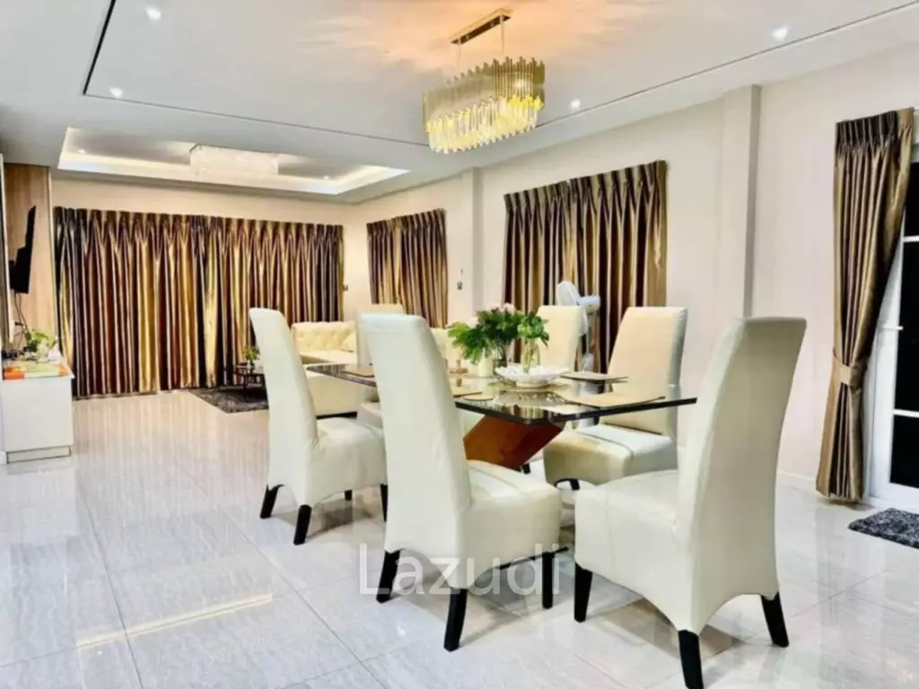 4 Bedroom 3 Bathroom 400 SQ.M. Central Park Hillside