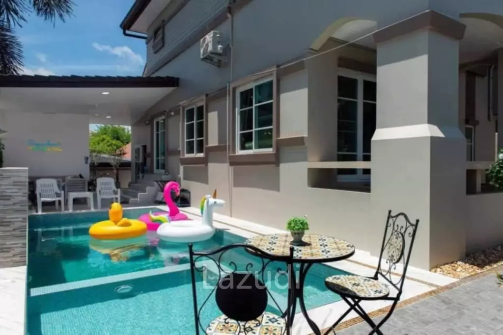 4 Bedroom 3 Bathroom 400 SQ.M. Central Park Hillside