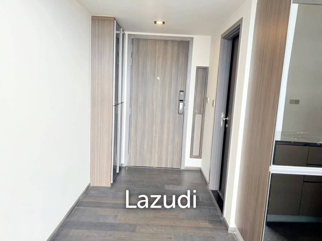 50.6 sqm loft-style 1 bedroom condo for sale in CONNER Ratchathewi
