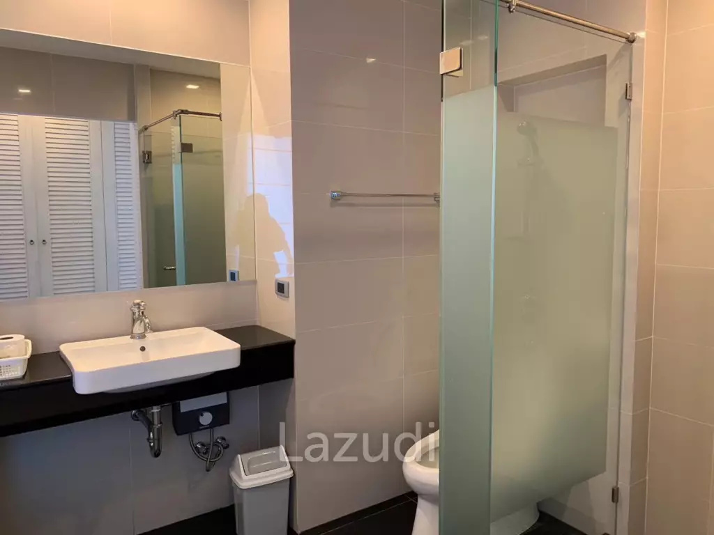 Poolside condo at The Crest Santora for rent