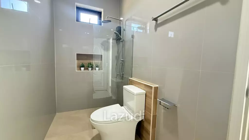 MODERN POOL VILLA ON SOI 102 : 3 BED PRIME LOCATION NEAR TOWN