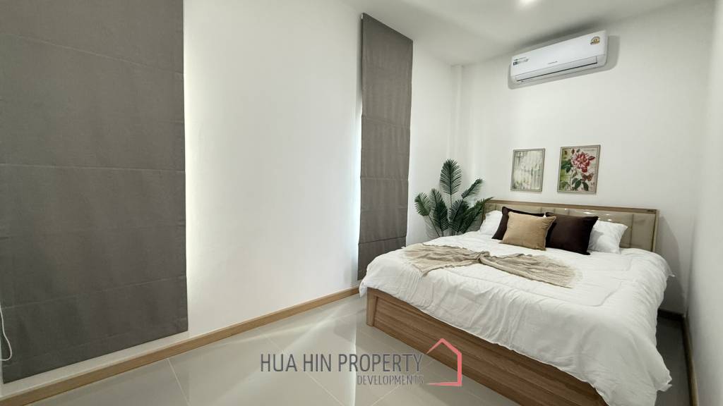 MODERN POOL VILLA ON SOI 102 : 3 BED PRIME LOCATION NEAR TOWN