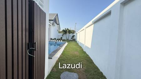 MODERN POOL VILLA ON SOI 102 : 3 BED PRIME LOCATION NEAR TOWN