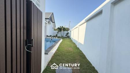 280 Kvm 3 Seng 3 Bad Villa for Salg