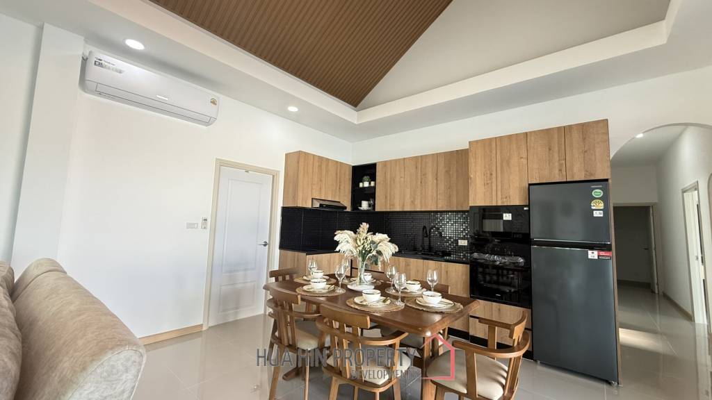 MODERN POOL VILLA ON SOI 102 : 3 BED PRIME LOCATION NEAR TOWN