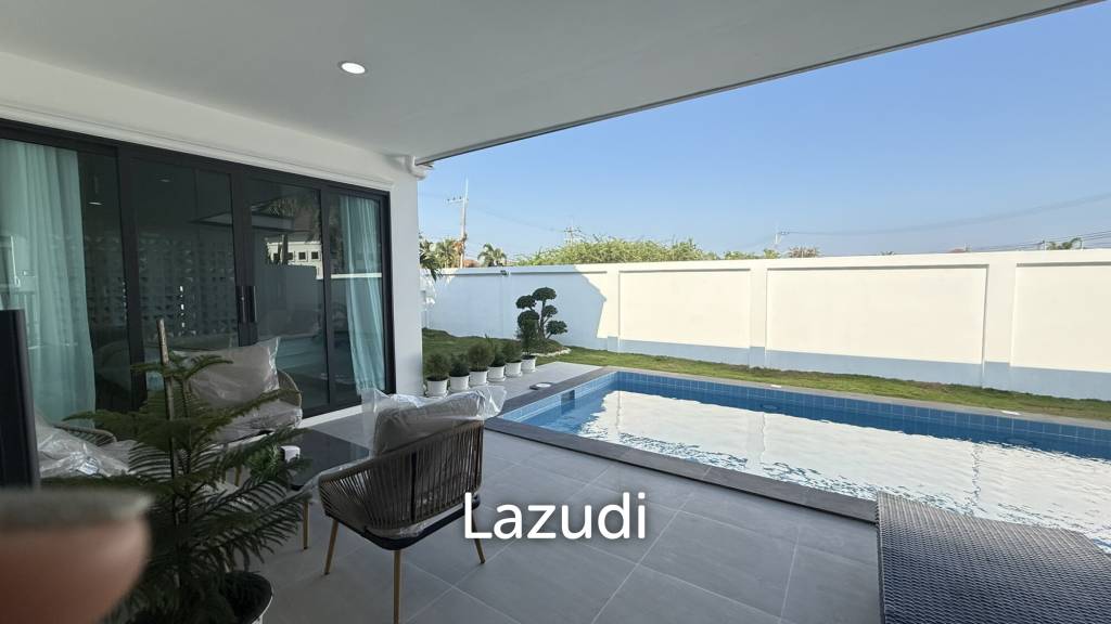 MODERN POOL VILLA ON SOI 102 : 3 BED PRIME LOCATION NEAR TOWN