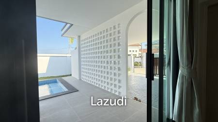 MODERN POOL VILLA ON SOI 102 : 3 BED PRIME LOCATION NEAR TOWN