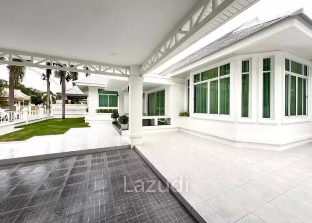 3 Bedroom 3 Bathroom 200 SQ.M. Eastiny Park 2