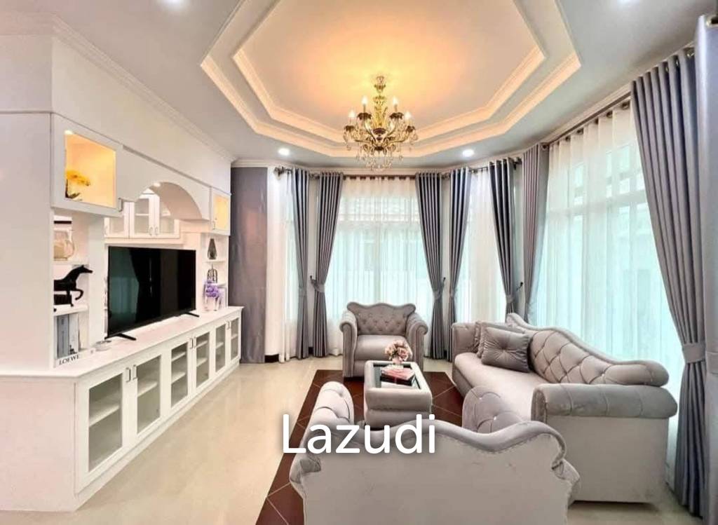 3 Bedroom 3 Bathroom 200 SQ.M. Eastiny Park 2