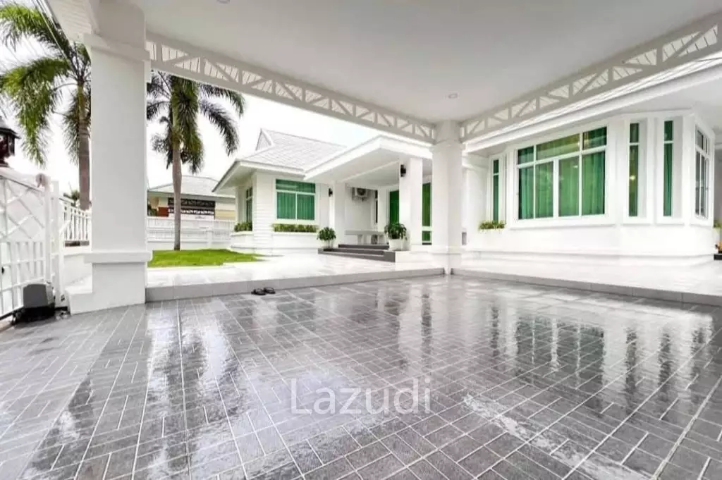 3 Bedroom 3 Bathroom 200 SQ.M. Eastiny Park 2