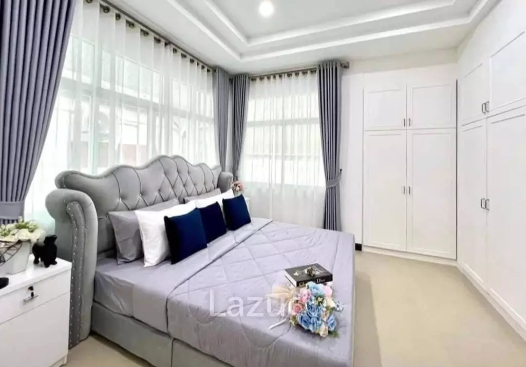 3 Bedroom 3 Bathroom 200 SQ.M. Eastiny Park 2