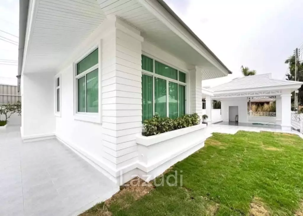 3 Bedroom 3 Bathroom 200 SQ.M. Eastiny Park 2