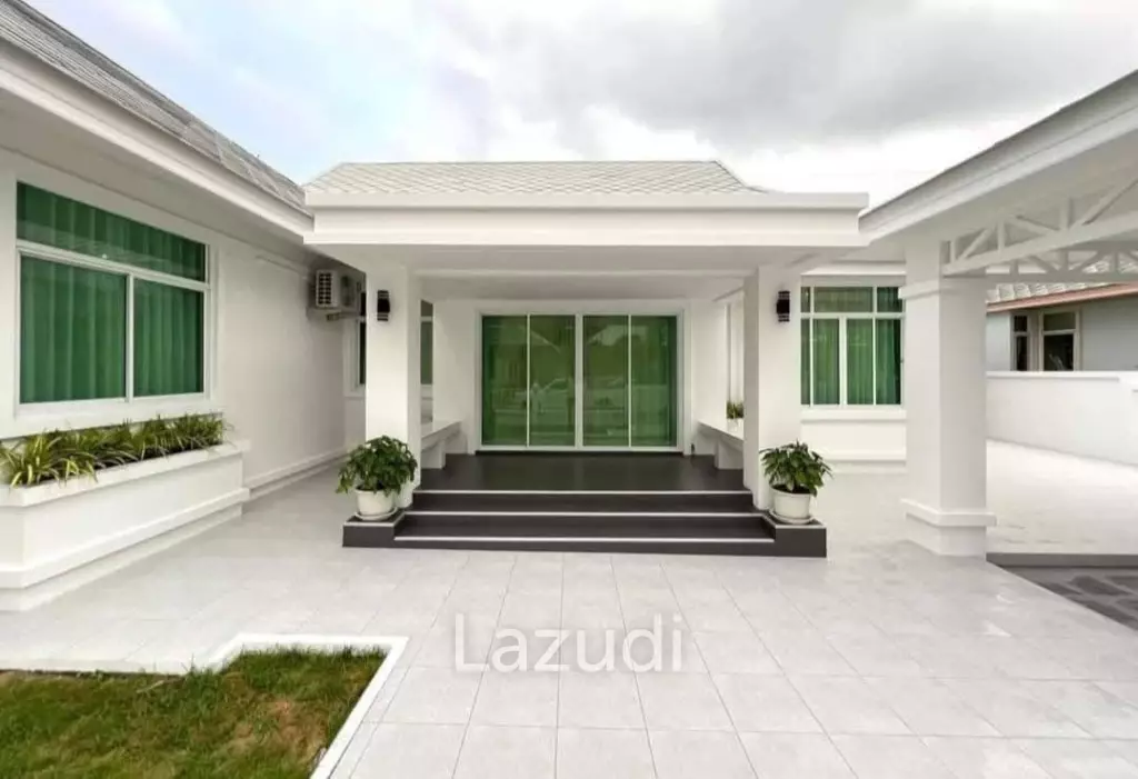 3 Bedroom 3 Bathroom 200 SQ.M. Eastiny Park 2