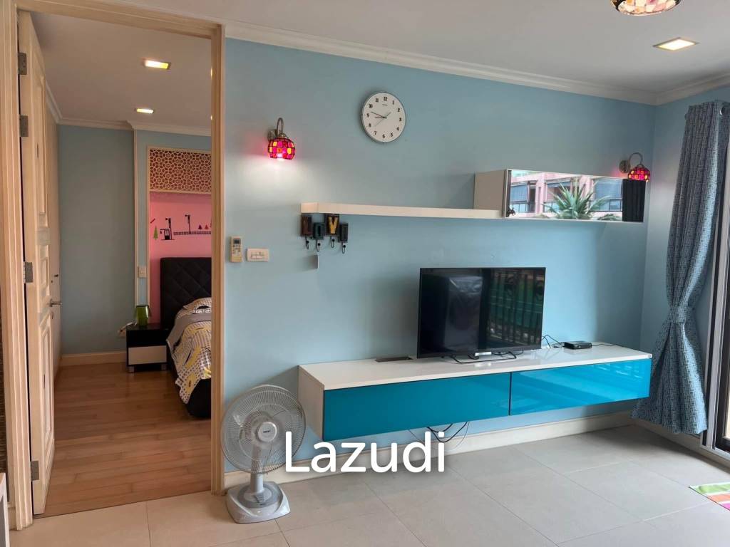 Marrakesh 1 Bedroom Condo with Pool View