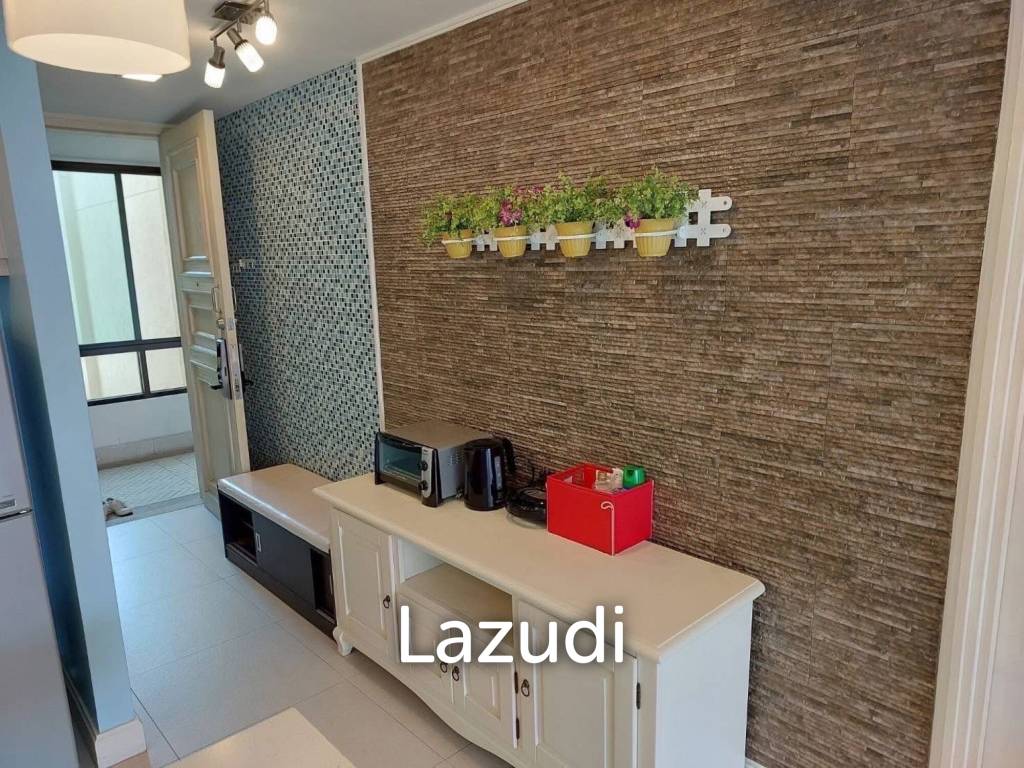 Marrakesh 1 Bedroom Condo with Pool View