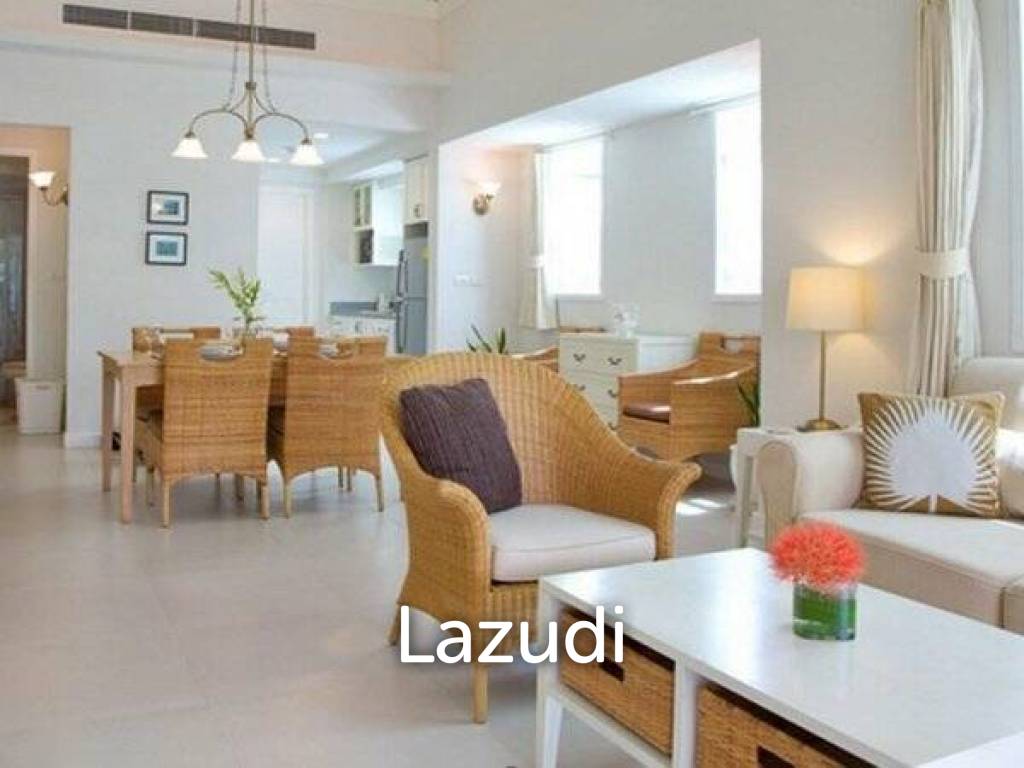 NISHAVILLE RESIDENCES: Best Value Absolute Beachfront 3 Bed Villa