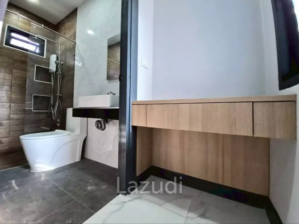 3 Bedroom 3 Bathroom 110 SQ.M. Single House In Chaiyaphrue