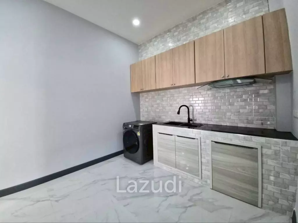 3 Bedroom 3 Bathroom 110 SQ.M. Single House In Chaiyaphrue