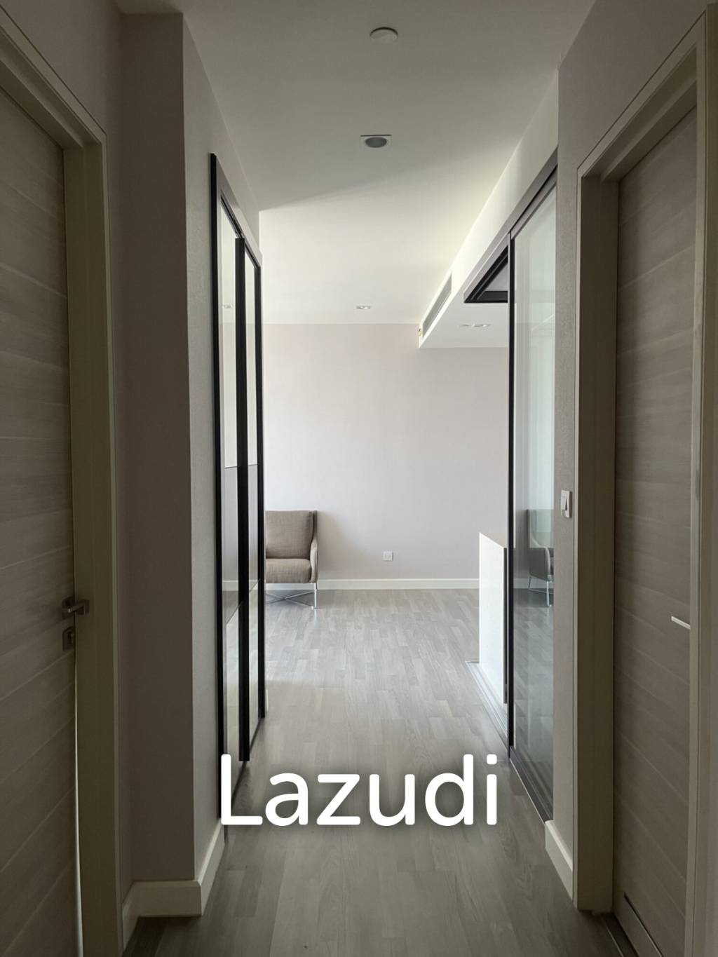 78 sqm high floor condo at The Room Sathorn - TanonPun, Si Lom