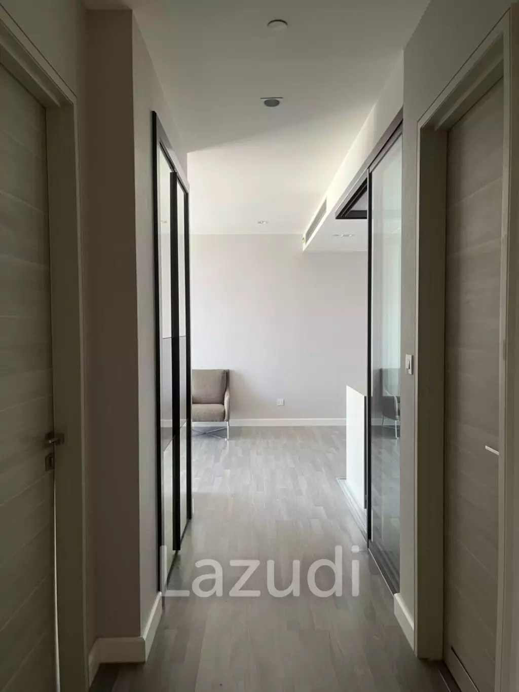 78 sqm high floor condo at The Room Sathorn - TanonPun, Si Lom