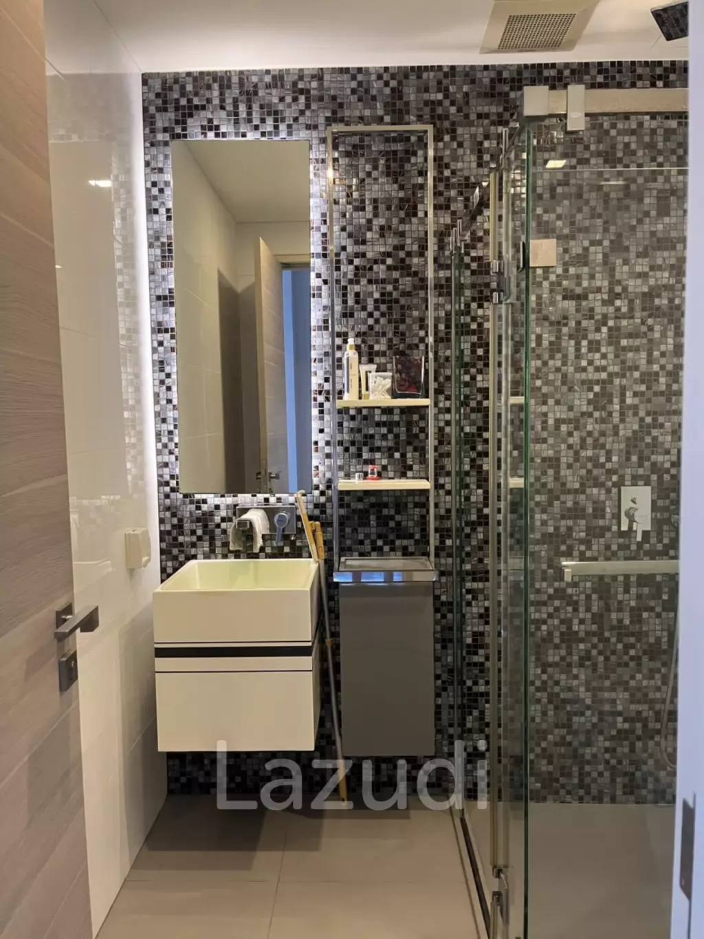 78 sqm high floor condo at The Room Sathorn - TanonPun, Si Lom