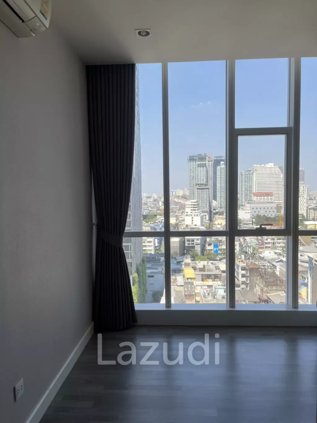 78 sqm high floor condo at The Room Sathorn - TanonPun, Si Lom