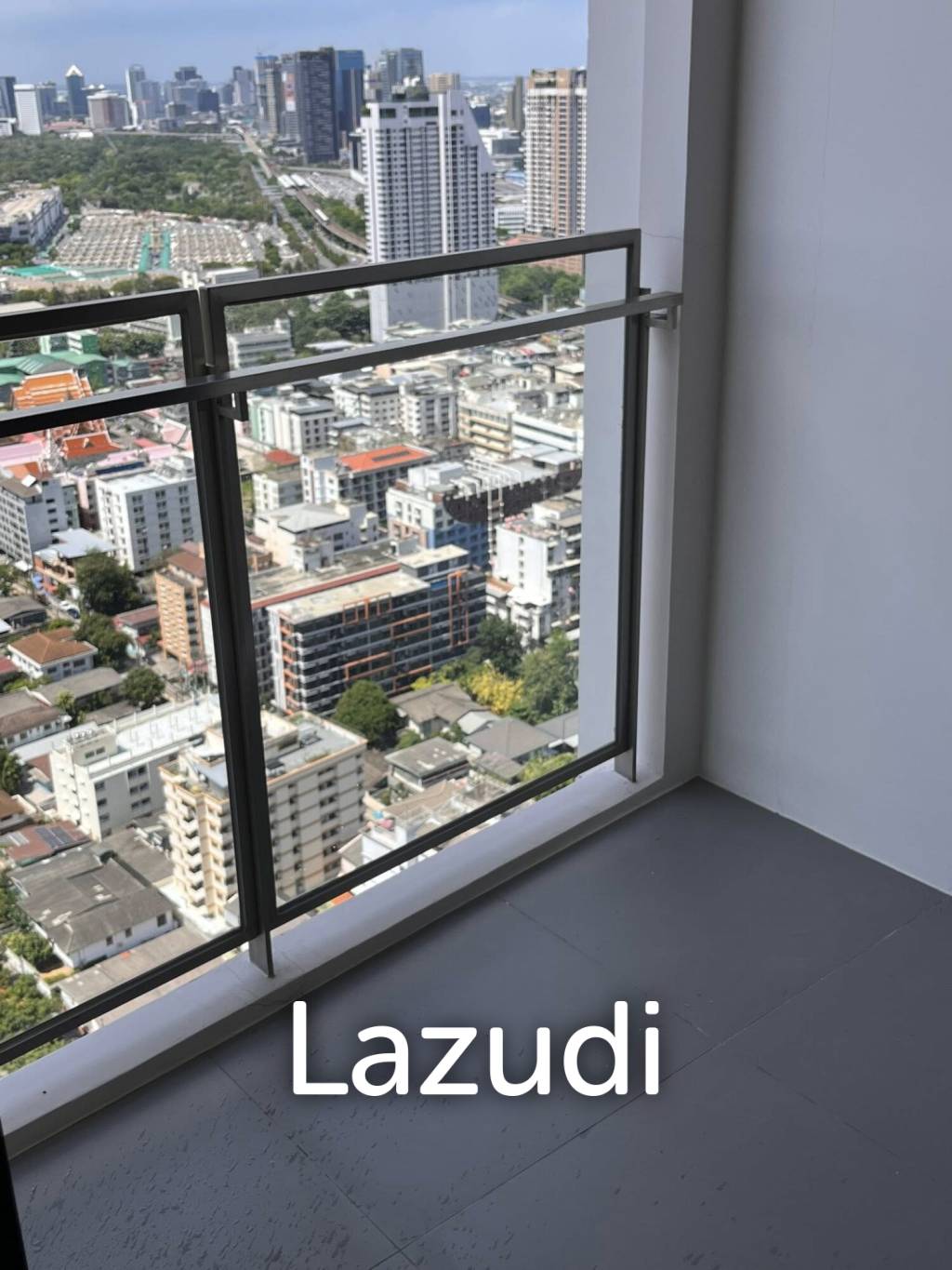 The Line Phahol-Pradipat 34 Sqm 1 Bed 1 Bath