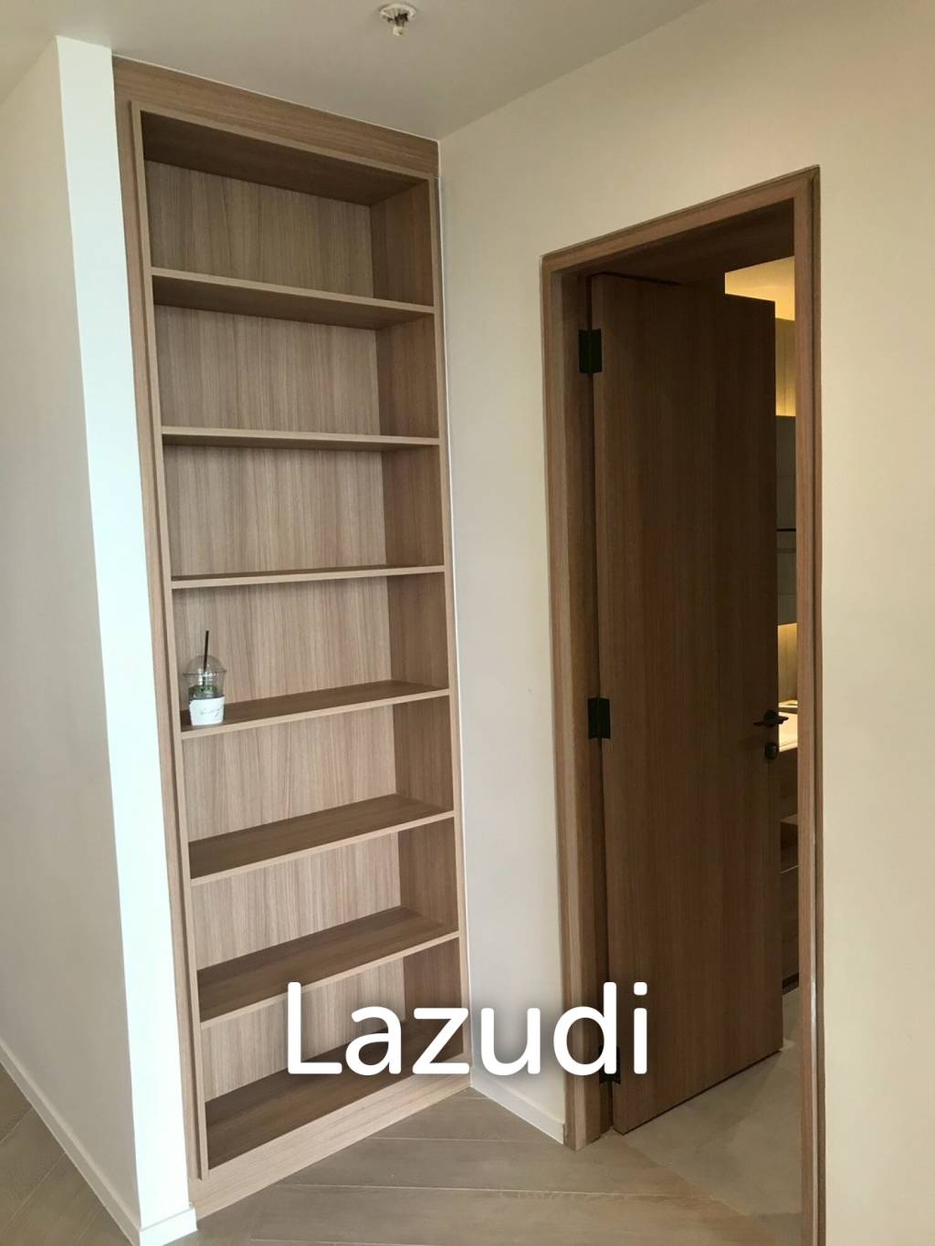70 sqm modern 1 bedroom condo on 19th floor at Urbana Sathorn Bangkok