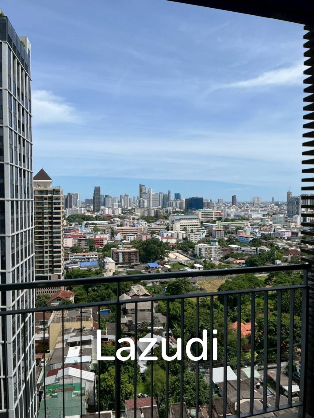 70 sqm modern 1 bedroom condo on 19th floor at Urbana Sathorn Bangkok
