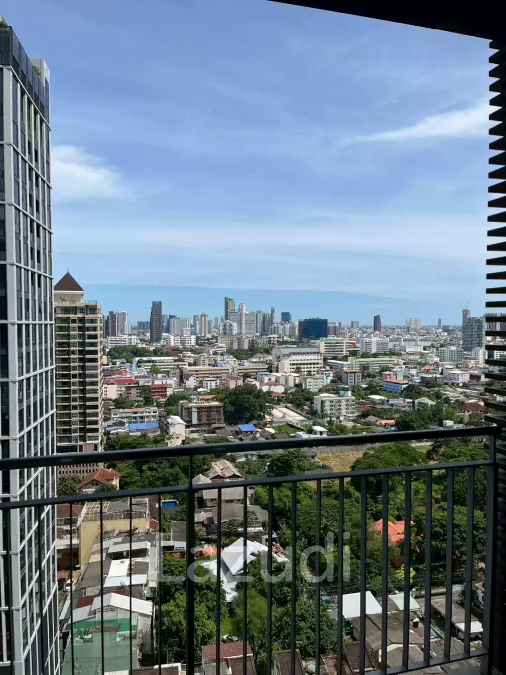 70 sqm modern 1 bedroom condo on 19th floor at Urbana Sathorn Bangkok