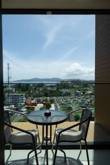 Seaview Condo Walking Distance To Surin Beach