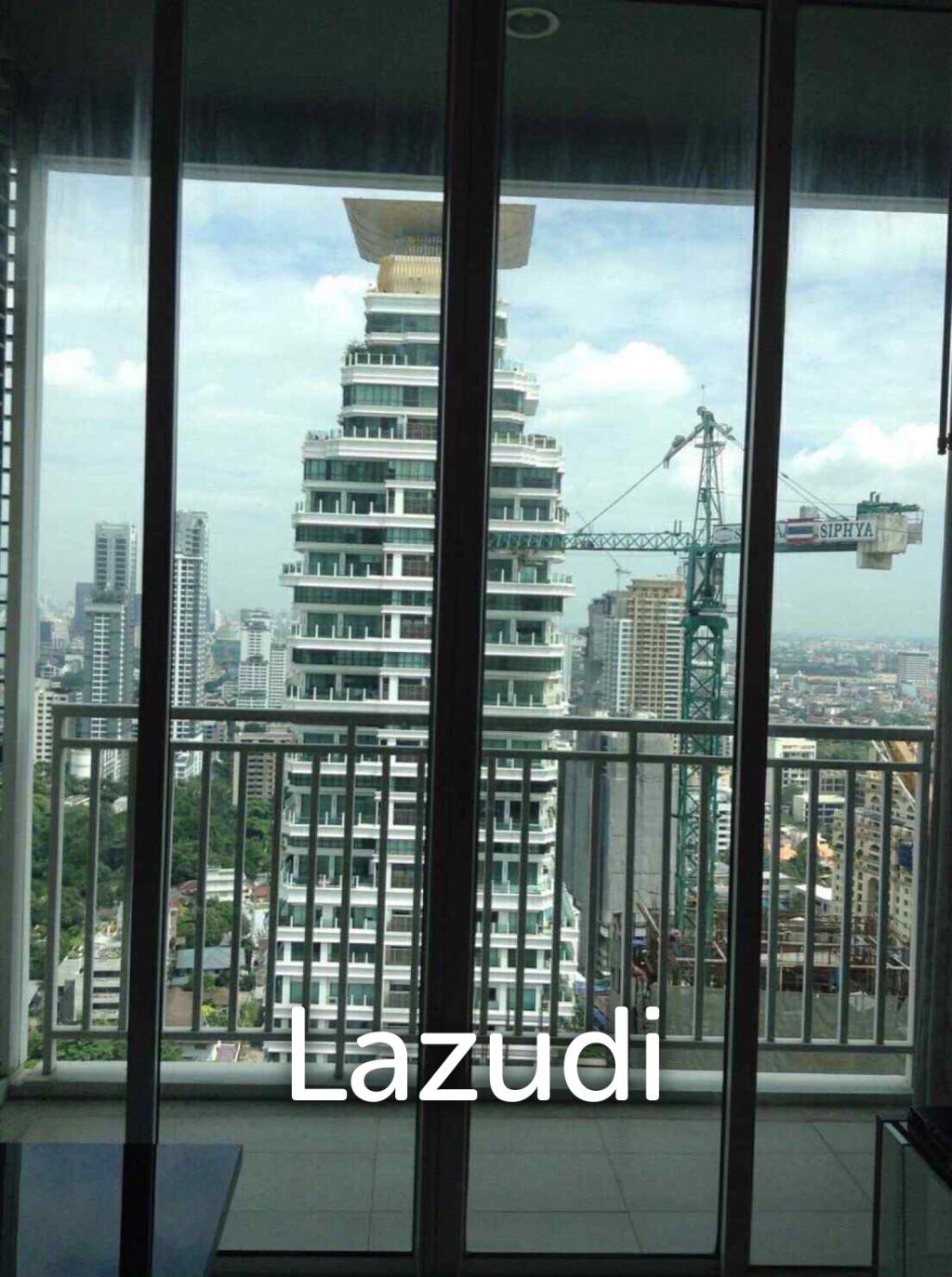 55 sqm High Floor 1 Bed Condo at 39 by Sansiri
