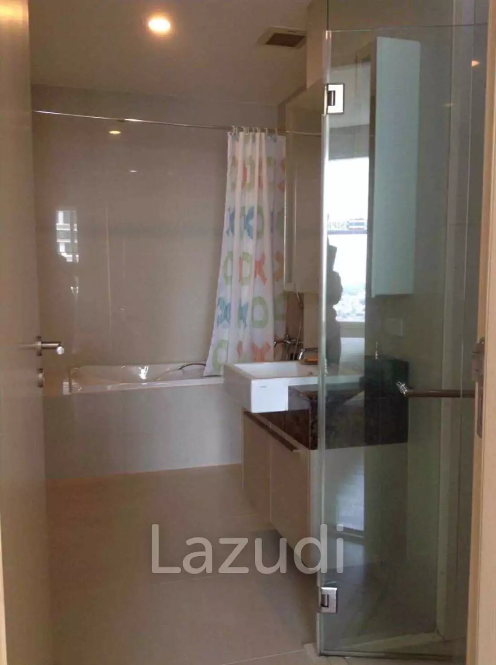 55 sqm High Floor 1 Bed Condo at 39 by Sansiri