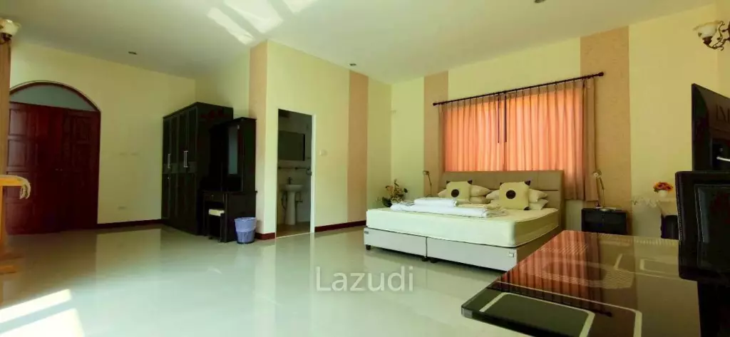 Magnificent Private Estate in Huay Yai Privacy on a 2-Rai Plot