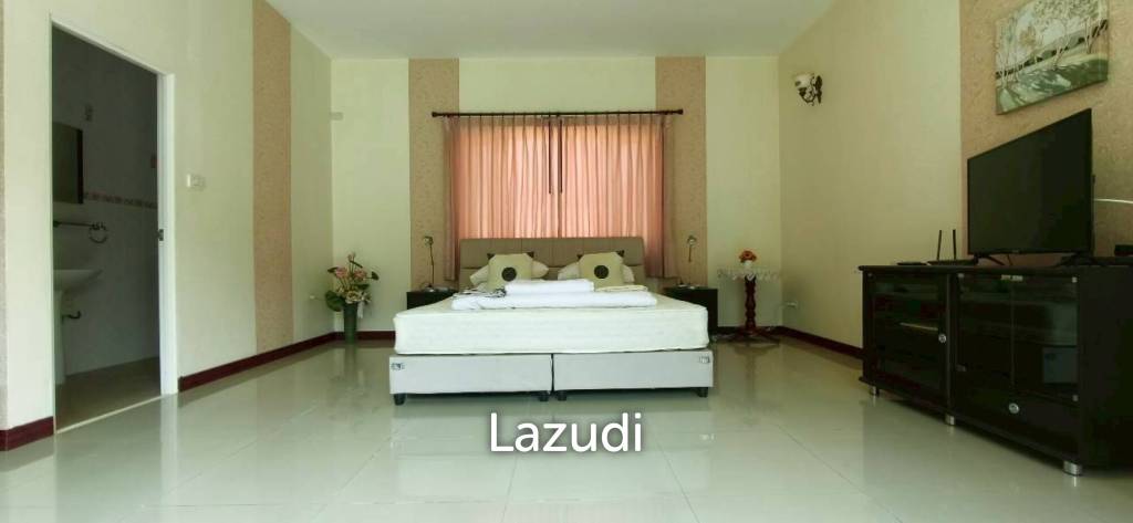 Magnificent Private Estate in Huay Yai Privacy on a 2-Rai Plot