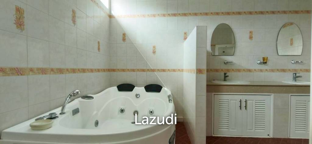 Magnificent Private Estate in Huay Yai Privacy on a 2-Rai Plot