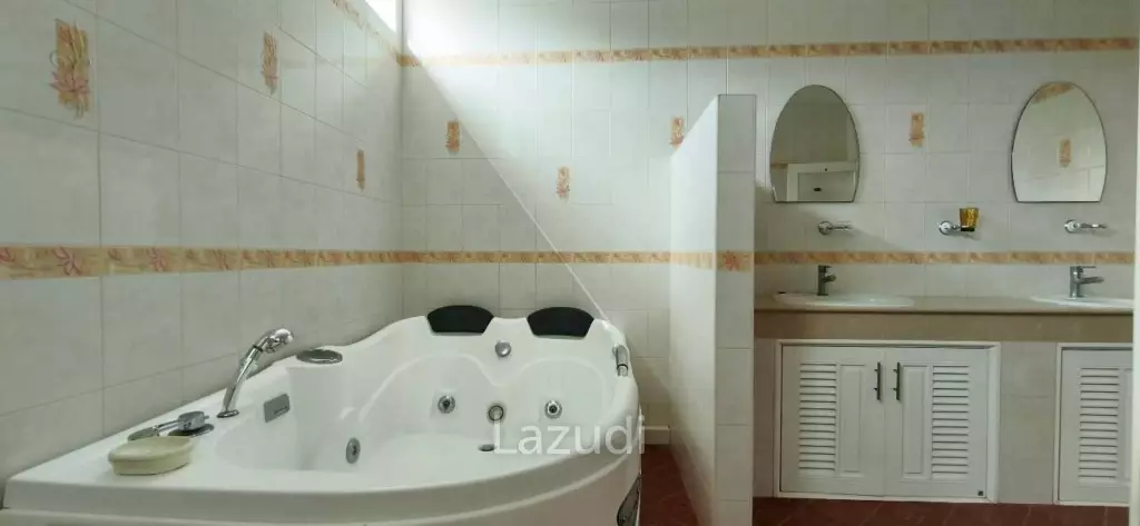 Magnificent Private Estate in Huay Yai Privacy on a 2-Rai Plot