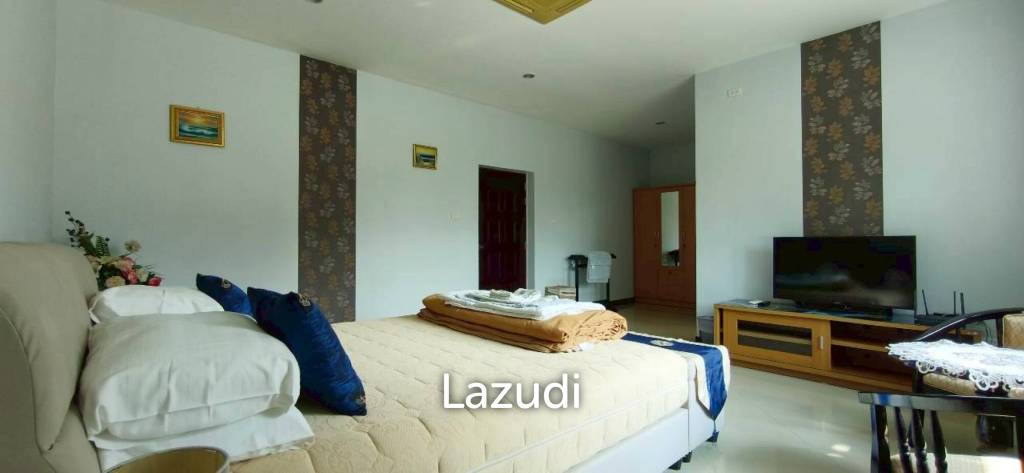 Magnificent Private Estate in Huay Yai Privacy on a 2-Rai Plot
