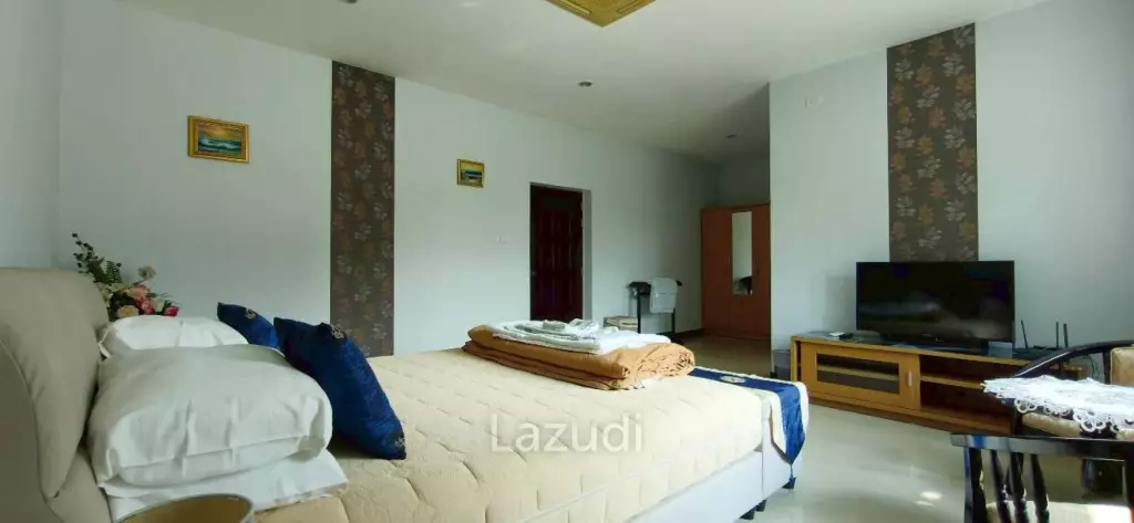 Magnificent Private Estate in Huay Yai Privacy on a 2-Rai Plot
