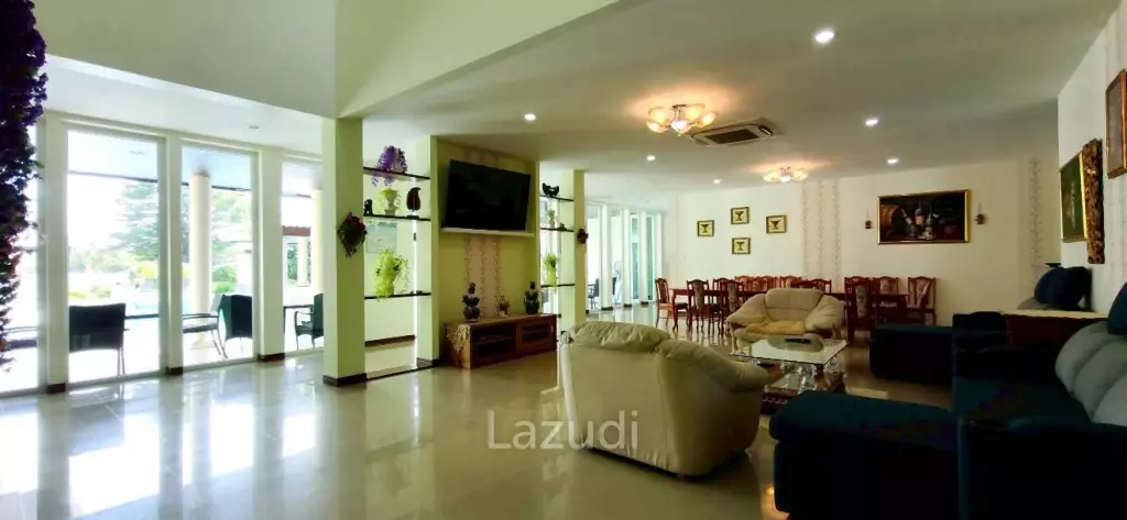 Magnificent Private Estate in Huay Yai Privacy on a 2-Rai Plot