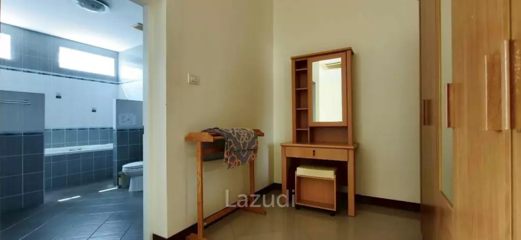 Magnificent Private Estate in Huay Yai Privacy on a 2-Rai Plot