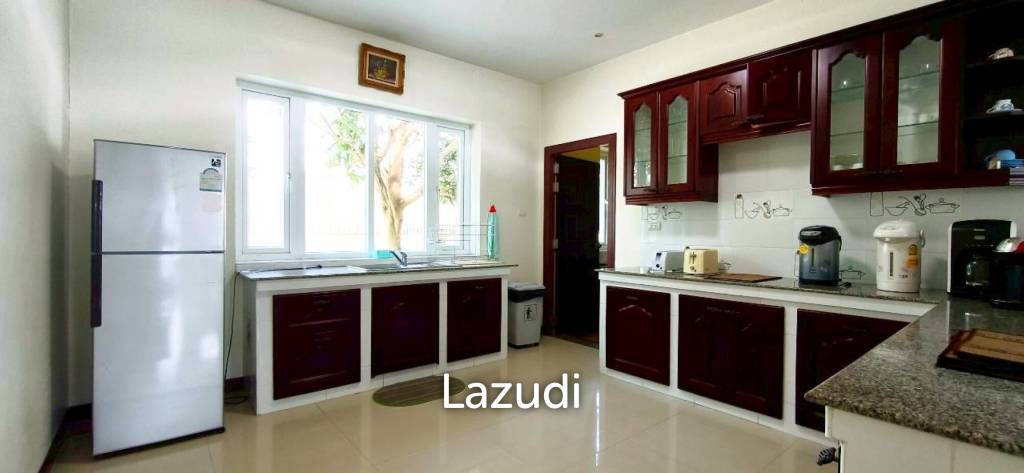 Magnificent Private Estate in Huay Yai Privacy on a 2-Rai Plot