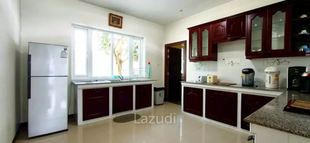 Magnificent Private Estate in Huay Yai Privacy on a 2-Rai Plot