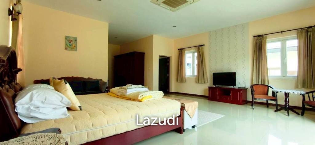 Magnificent Private Estate in Huay Yai Privacy on a 2-Rai Plot