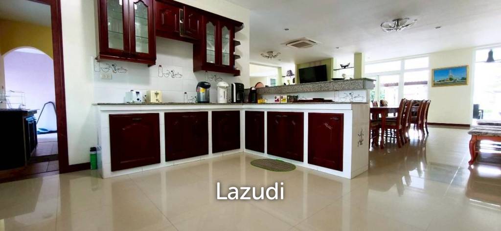Magnificent Private Estate in Huay Yai Privacy on a 2-Rai Plot