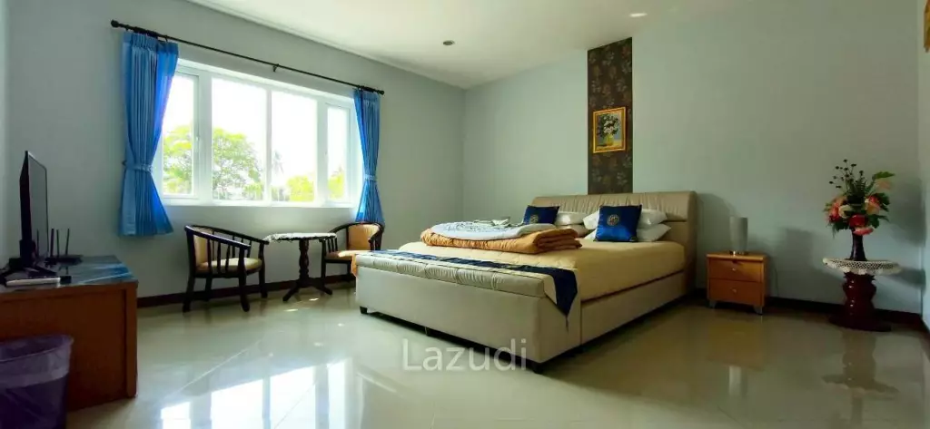 Magnificent Private Estate in Huay Yai Privacy on a 2-Rai Plot