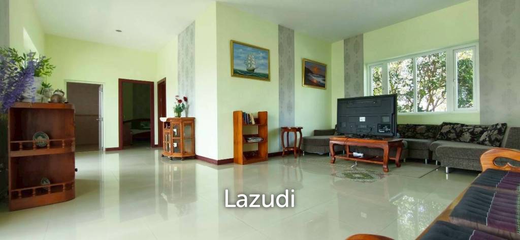 Magnificent Private Estate in Huay Yai Privacy on a 2-Rai Plot